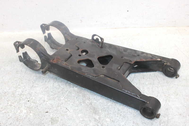 2004 Polaris Trail Boss 330 Oem Rear Swingarm 1580111 AP117