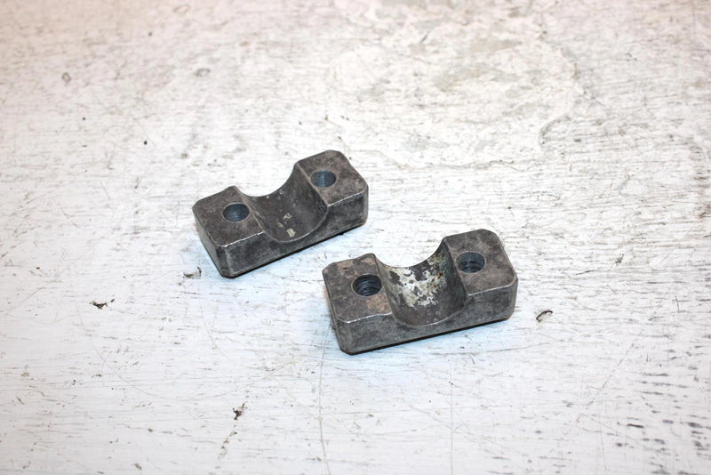 2002 Arctic Cat Zr 500 Cc Oem Handlebar Clamp Pair 0705-355 SA4