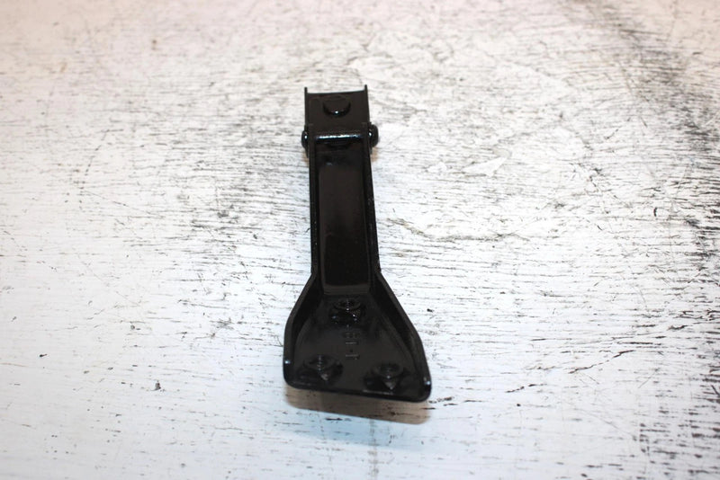 1997 Yamaha Venture Tr Oem Right Hood Hinge 88T-7714A-00-00 SY15