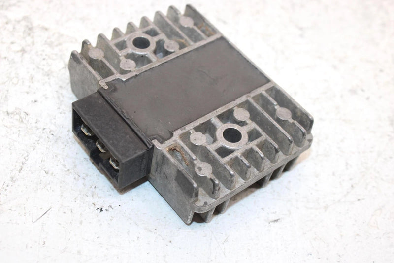 1996 Kawasaki Bayou 300 Oem Voltage Regulator 21066-1038 AK25