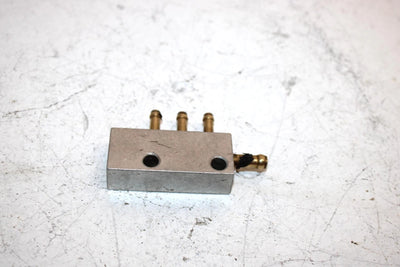 96 Arctic CatExt 580 Powder Special Oem Fuel Compensator Manifold 0670-759 SAS11