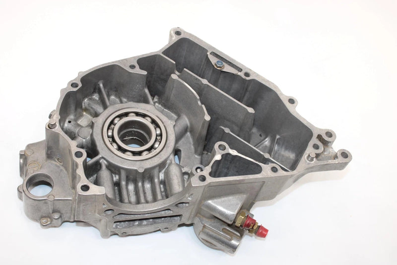02 Polaris Magnum 325 4x4 Freedom Oem Crankcase 3087115 3087124 AP36