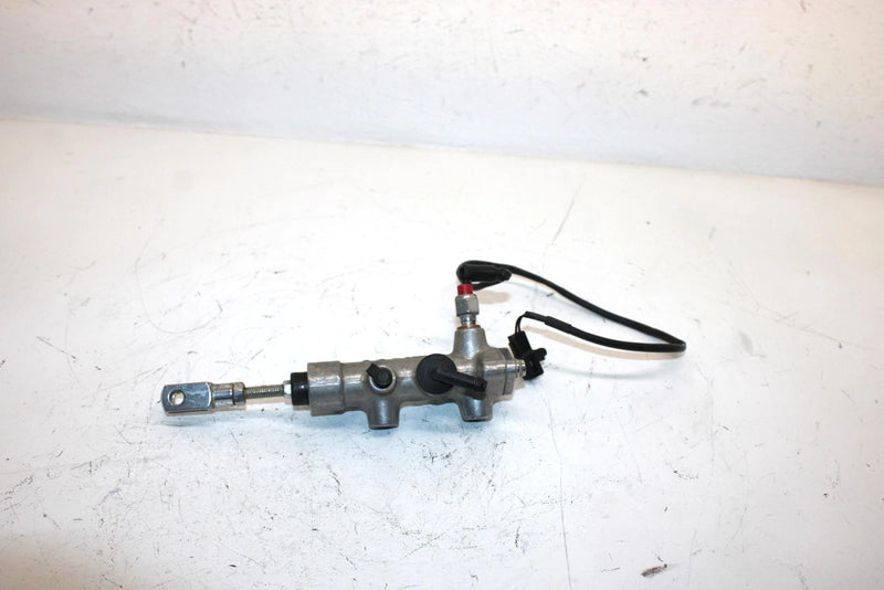 14 Can-am Outlander Max 400 Efi Oem Rear Brake Master Cylinder 705600255 AB6