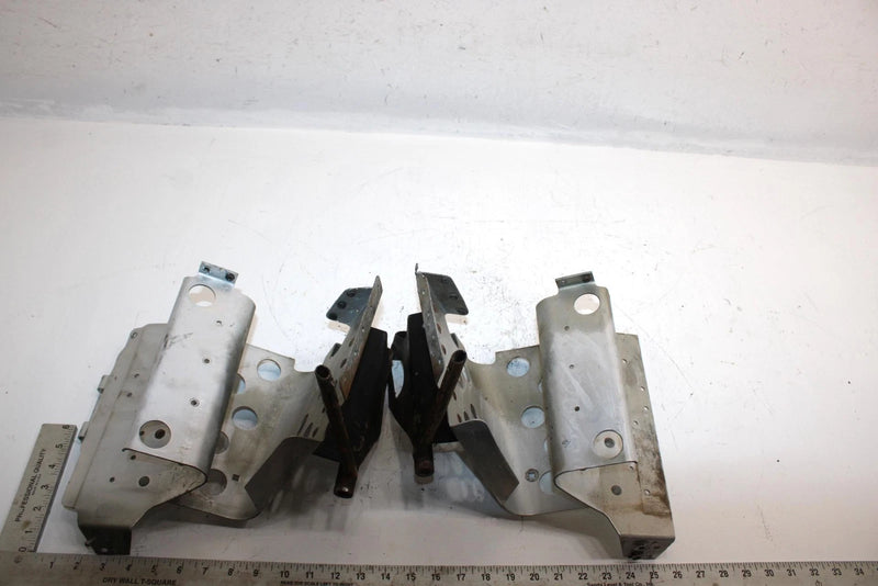 87 Polaris Trail Oem Footrest Set 2200250 2200254 SP66
