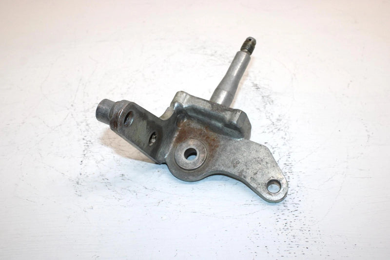 99 Yamaha  Bear Tracker Oem Front Right Steering Knuckle 4XE-F3502-00-00 AY50