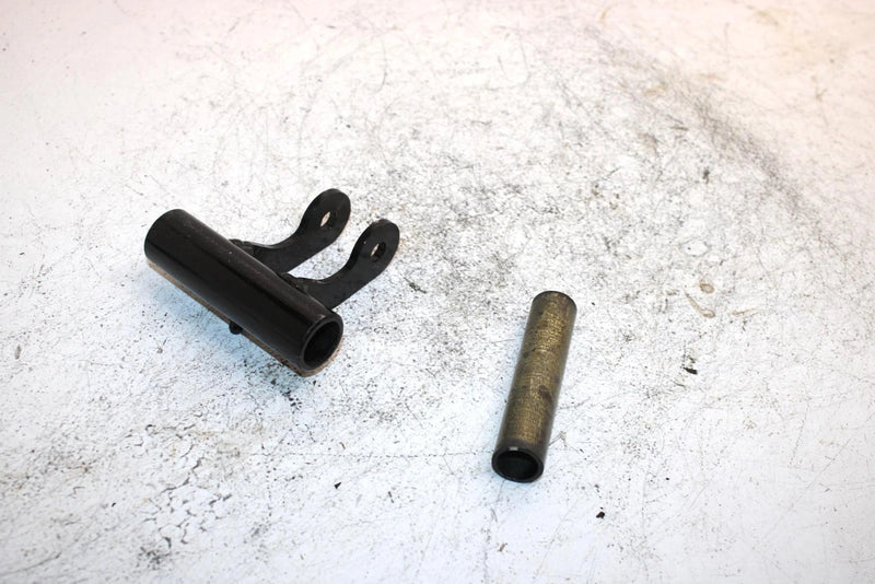 06 Arctic Cat M6 Efi 141 Oem Rear Shock Pivot W/Bushing 1704-016 SAS14