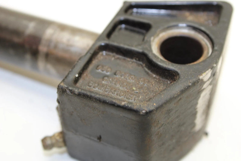1999 Ski-doo Formula 583 Oem Spindle Ski Leg 506144500 B140