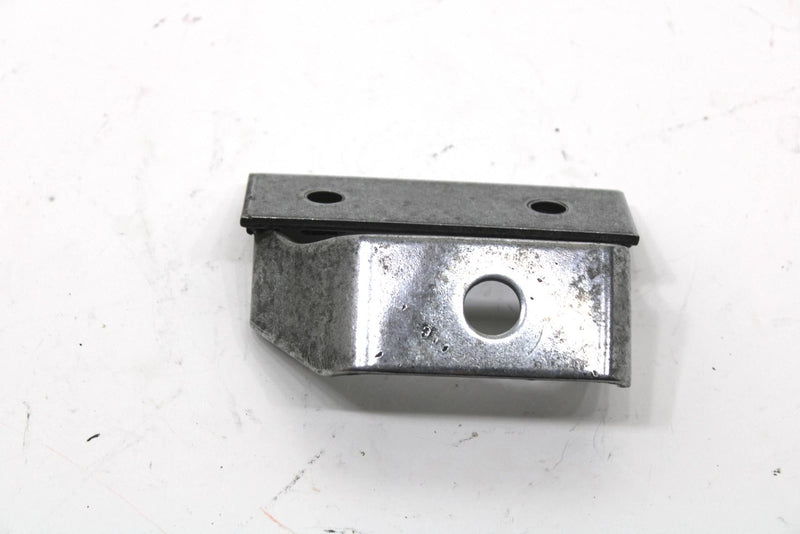 1989 Yamaha Ovation Deluxe Oem Rear Lower Engine Bracket 85L-21427-00-00 SY69