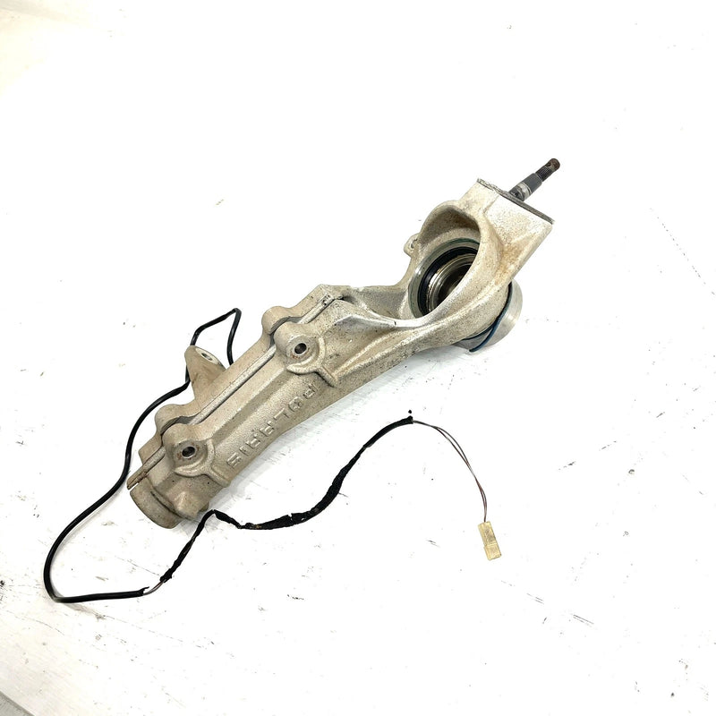01-02 Polaris Magnum 325 4X4 OEM Front Right Hubstrut 1820951 AP241