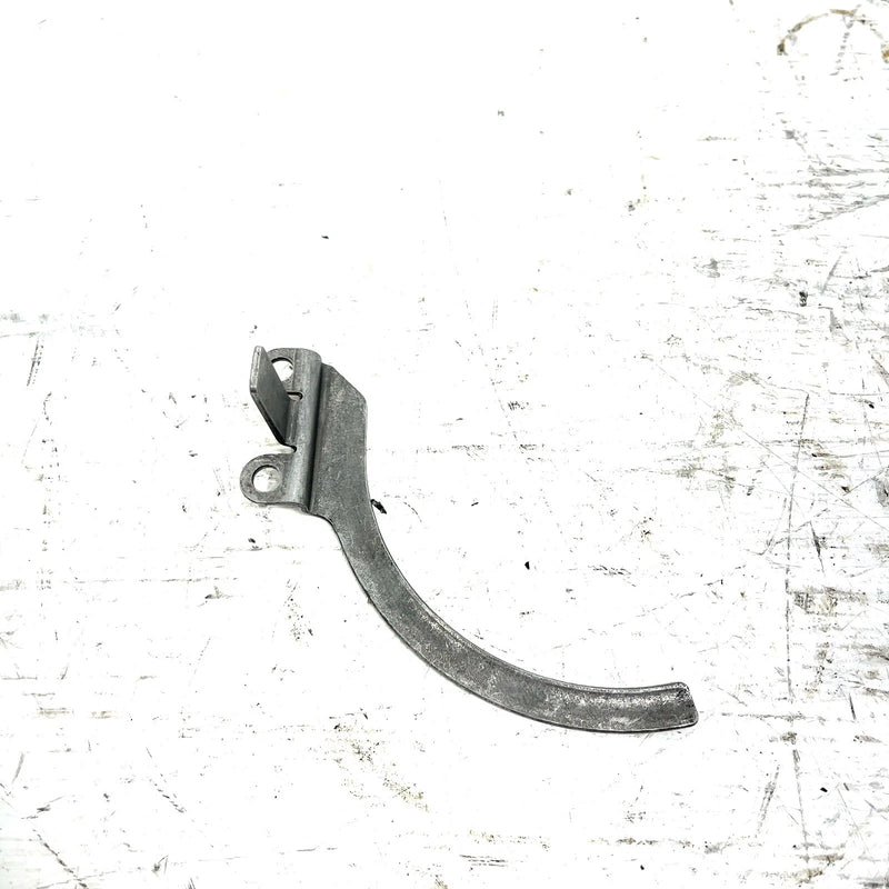 87-90 Yamaha Moto 4 OEM Stopper Bracket 1UY-81175-01-00 AY57