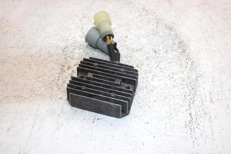 2003 Kawasaki Prairie 650 Oem Voltage Regulator 21066-1112 21066-0047 AK26