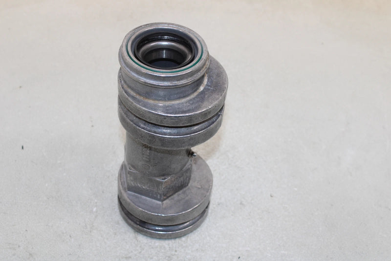 00 Polaris Trail Blazer  Oem Rear Axle Housing 5132098 AP137
