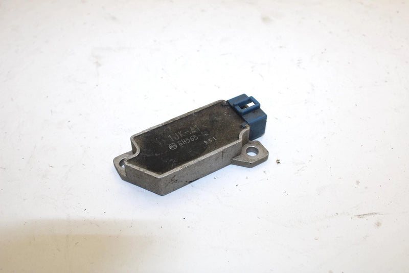 1994 Yamaha Vmax 4 750 Oem Rectifier Voltage Regulator 1JK-81960-A1-00 SY110
