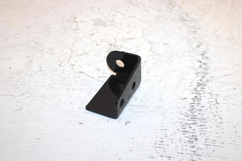 2003 Bombardier Quest 500 Oem Right Front Engine Bracket 707000101 AB13
