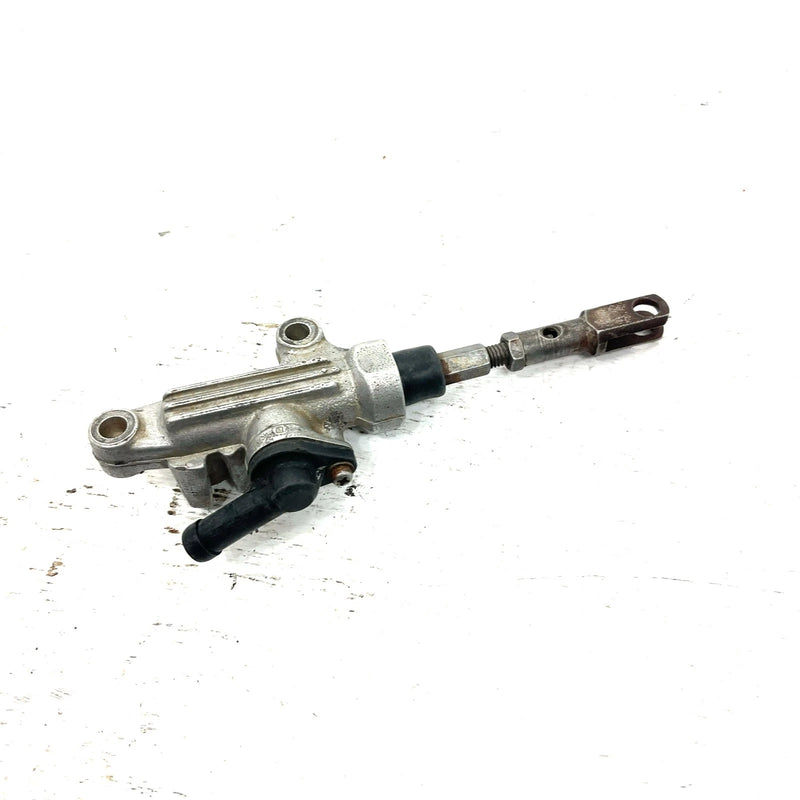 2000 Yamaha Warrior 350 OEM Rear Brake Master Cylinder 3GD-2583V-00-00 AY67