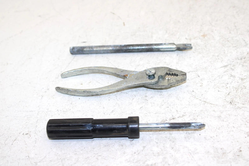 06 Honda Trx 400 Faa Fourtrax Rancher At Oem Tool Box W/Tools 83501-152-000 AH55