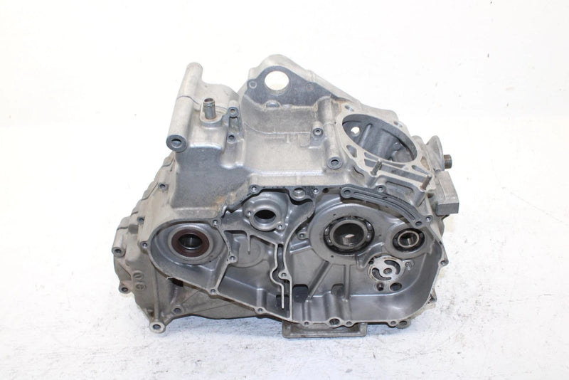 2002 Arctic Cat 375 Automatic (4x4 Green) Oem Crankcase 3402-580 AA29