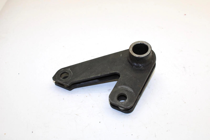 2000 Yamaha Mountain Max 700 Oem Front Torque Arm Mount 8ED-47415-00-00 Q2638