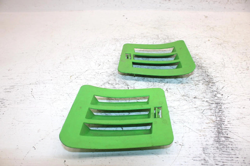 1998 Arctic Cat Zr 600 Oem Air Intake Vent Set 1606-044 1606-045 SA33