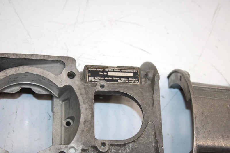 96 Ski-doo Mach 1 Oem Crankcase Assy 420887515 SSS1
