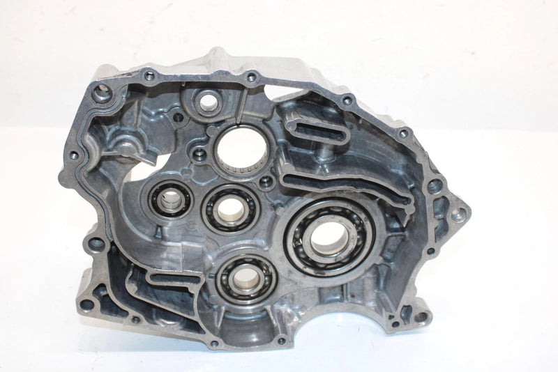 98 Yamaha  Timberwolf 250 Yfb250uk Oem Crankcase Half 4BD-15100-10-00 AY37