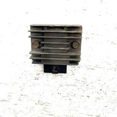 88-95 Kawasaki Bayou 220 OEM Voltage Regulator 21066-1052 AK36