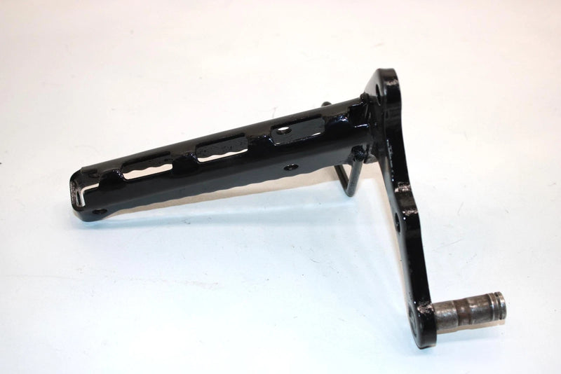 98 Yamaha  Warrior 350 Oem Footrest 2 3GD-27421-11-00 AYS