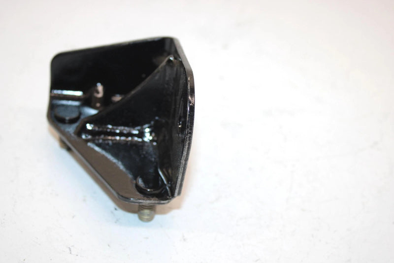 03 Bombardier Quest 650 Oem Top Front Engine Mount 707000161 AB1.1