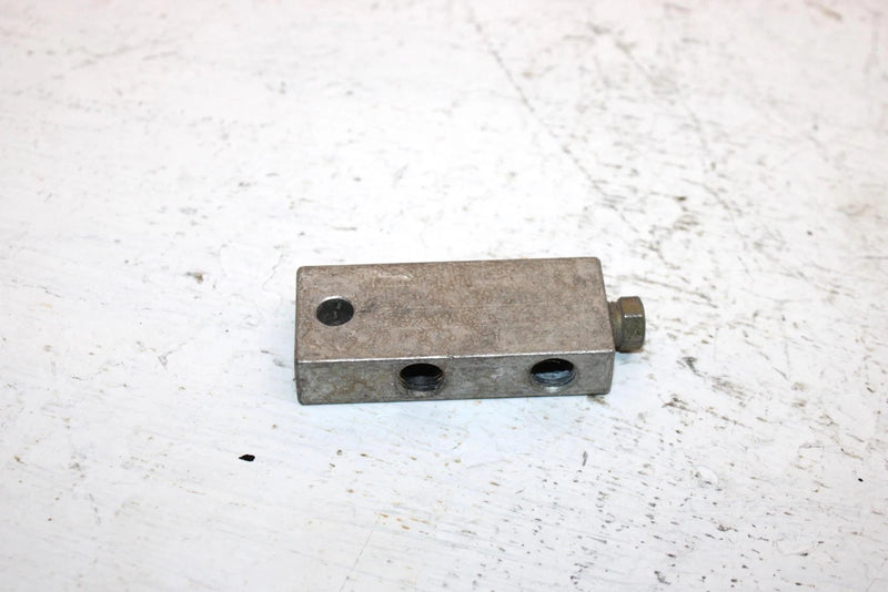 2004 Arctic Cat V2 650 Oem Brake Block Junktion 1402-086 AA28