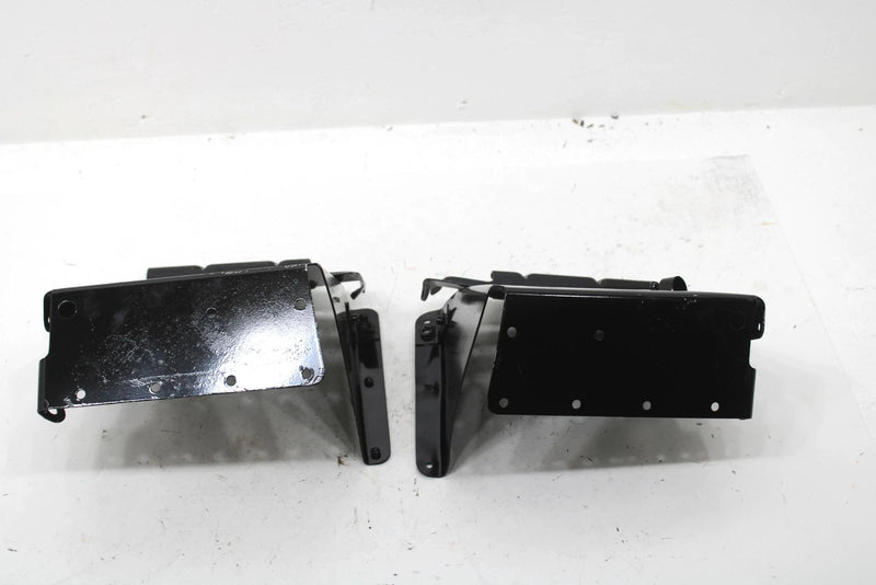 1987 Yamaha Srv Oem Foot Rest Set 8Y0-21910-00-00 SY131