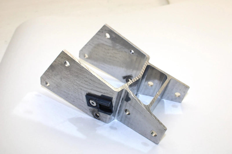 2007 Ski-doo Mach Z 1000 Oem Attatchment Bracket 518323676 Q3187