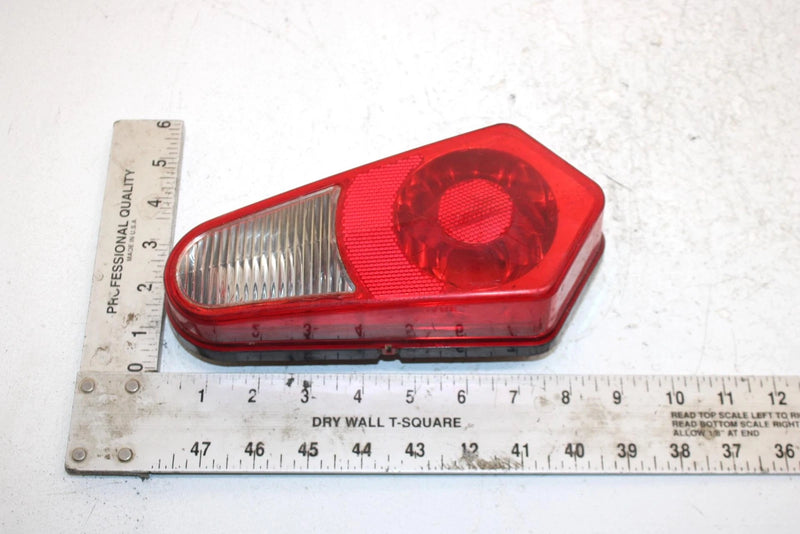 2005 Polaris Sportsman 800 Oem Right Tail Brake Light 2410428 AP146