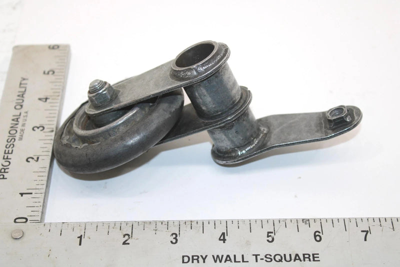 1996 Yamaha Vmax 600 Xt Oem Idler Wheel Bracket With Wheel 8CM-47463-10-00 SY123