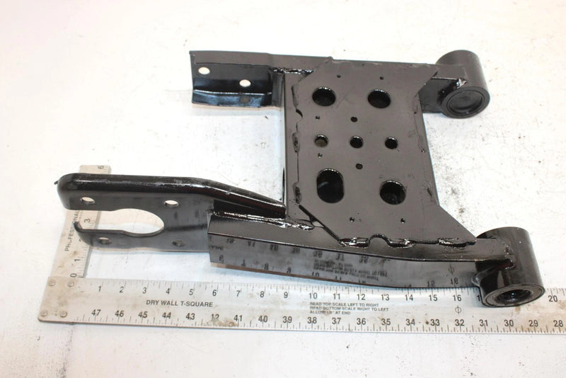 2002 Polaris Magnum 325 Oem Swingarm 1541577 AP151