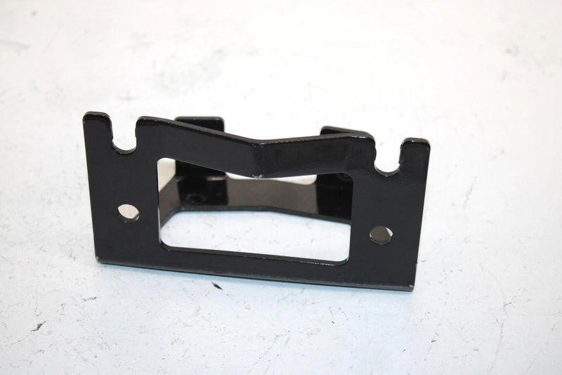 05 Polaris Phoenix 200 Oem Handlebar Cover Bracket 0452695 AP35
