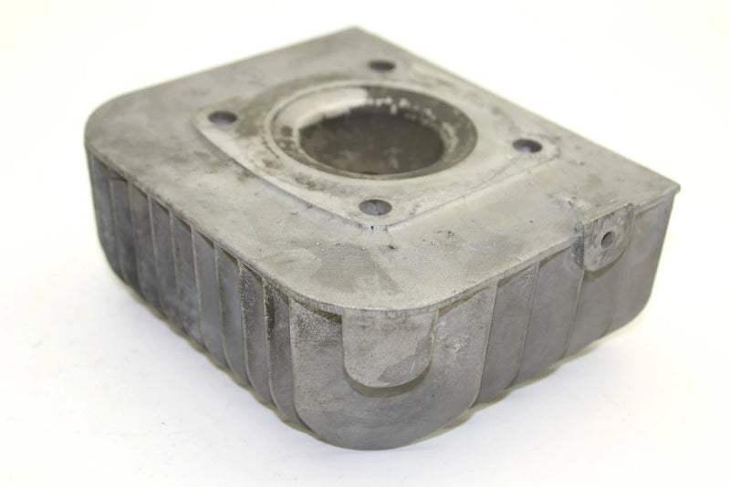 Yamaha OEM Engine Motor Left Cylinder Head 8g8-11111-00-00 SY45