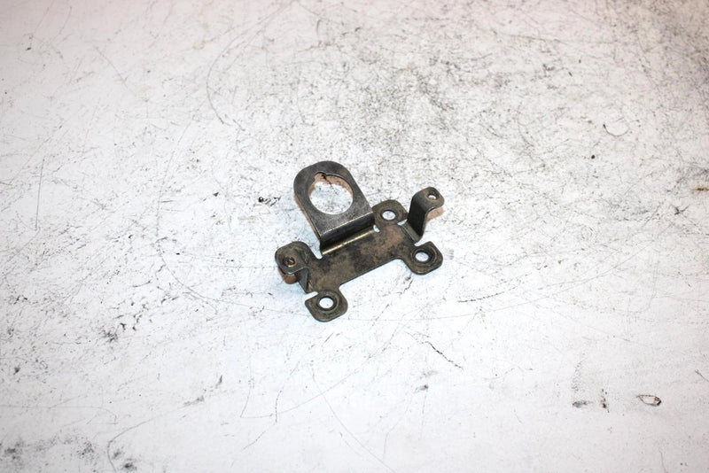 04 Polaris Predator Oem Handlebar Cover Bracket 5246383 AP62