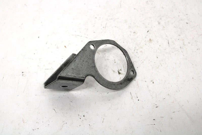 1987 Yamaha Srv Oem Engine Right Front Upper Engine Mount 8K4-21429-00-00 SY131