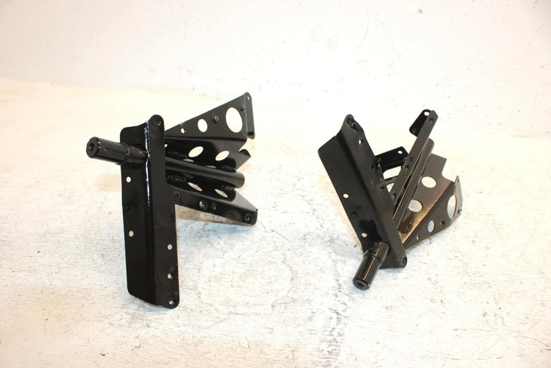 2000 Ski-doo Mxz 700 Oem Trailing Arm Mount Set 518320507 518319722 SS8