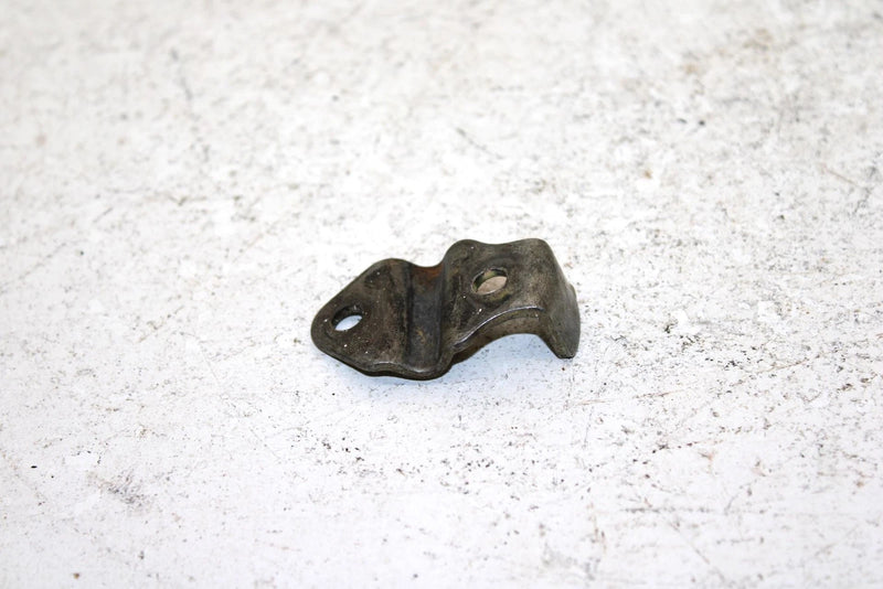 1984 Yamaha  Ytm 200 L Oem Seat Lever Bracket 21V-24775-00-00 AY48