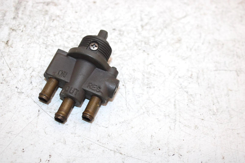 2002 Yamaha Waverunner Xlt800 Oem Fuel Selector Valve 66V-24500-02-00 JY25