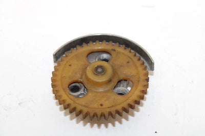 1985 Yamaha  Moto 4 Oem Engine Oil Pump 21V-13300-00-00 Q4341