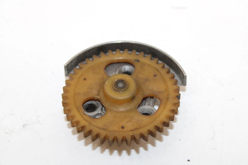 1985 Yamaha  Moto 4 Oem Engine Oil Pump 21V-13300-00-00 Q4341