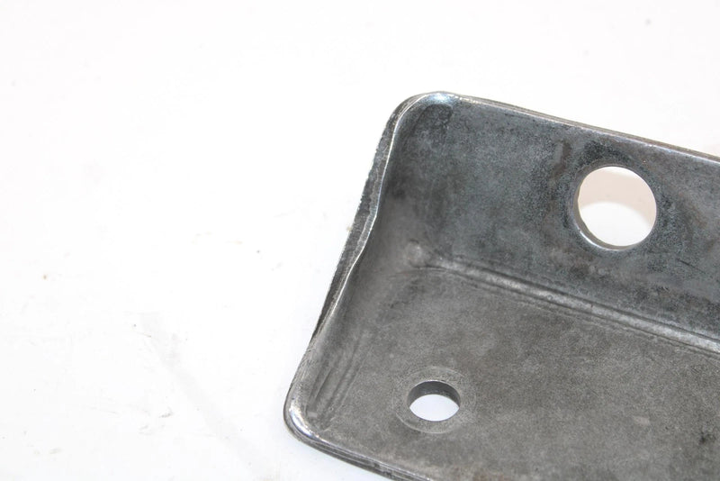 1992 Yamaha Exciter Ii Le Oem Rear Lower Engine Bracket 82M-21427-01-00 SY126