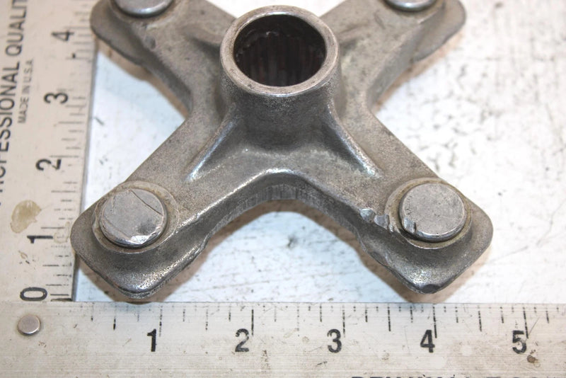 1987 Yamaha  Warrior Oem Rear Wheel Hub 1PE-F53K0-00-00 AY16