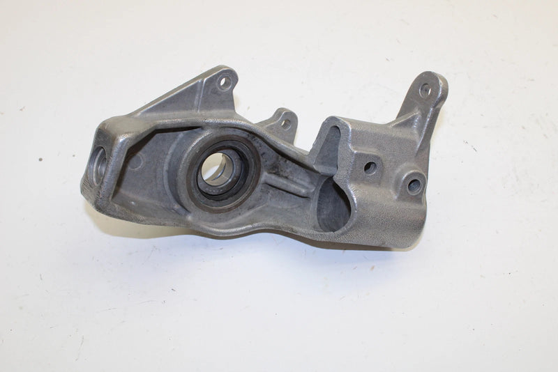 87 Polaris Trail Boss 250 4x4 OEM Front Left Knuckle 1843026 AP105