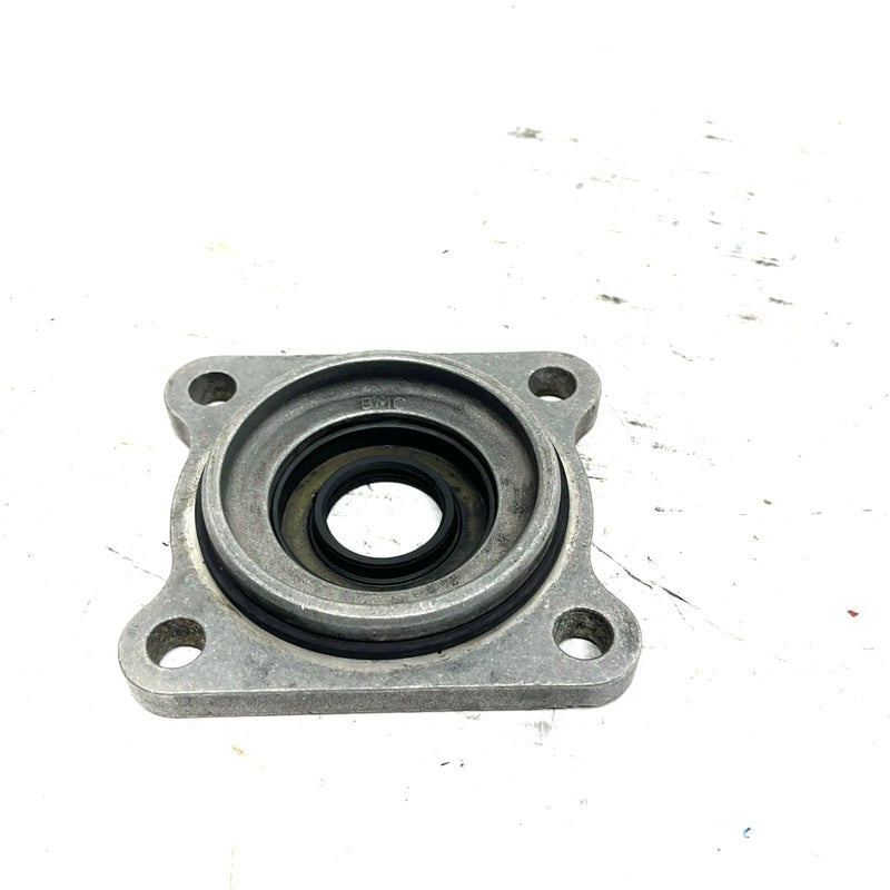 02-06 Polaris Sportsman 700 OEM Front Diff Input Cover 3234619 AP197