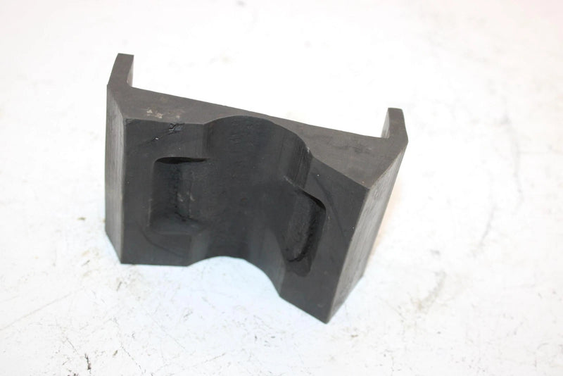 89 Polaris 500 Oem Rubber Stop 5521094 Q2748