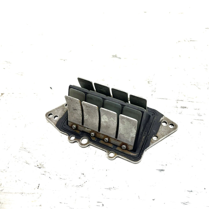 01-05 Yamaha WaveRunner XLT1200 OEM Center Reed Valve 66V-13610-00-00 JY27