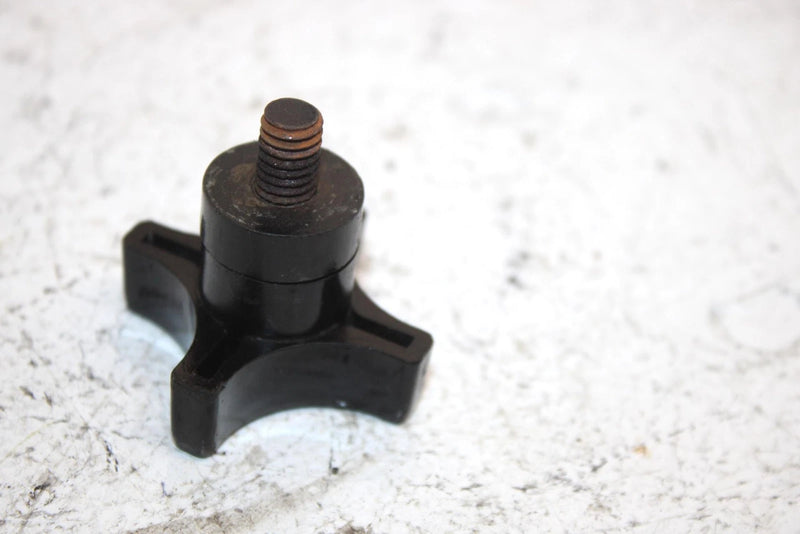 97 Polaris Indy 500 Oem Clutch Guard Knob 7080523 SP145